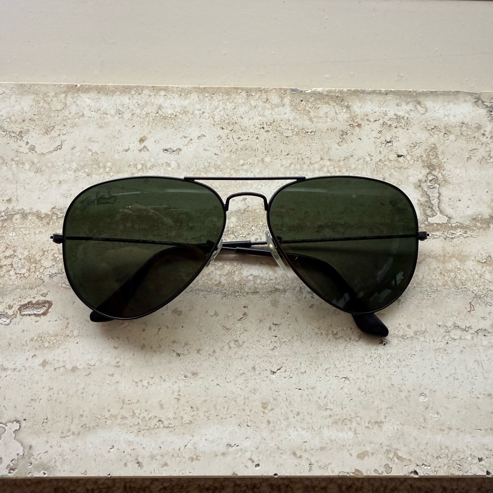 Ray-Ban Aviator Black Frame Sunglasses with Black Lenses